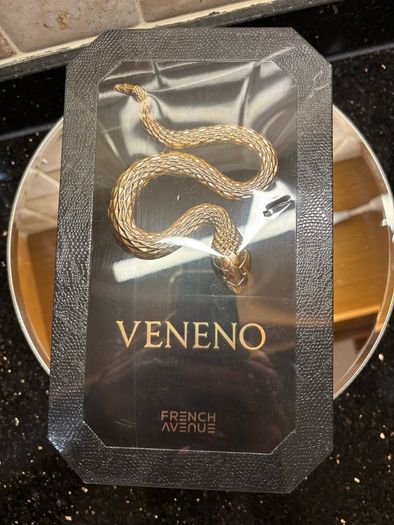 French Avenue Vaneno