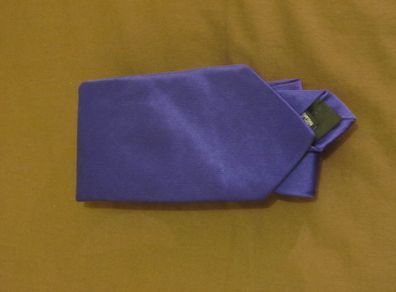 Tie 8