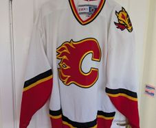 Calgary Flames NHL Hockey Jersey XXL mens Canada