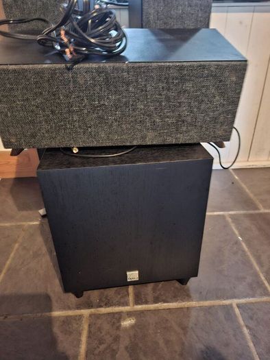 Home entertainment sound system