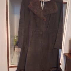 1960s Vintage Suede Brown Coat with mink fur trim (Dun Laoghaire)