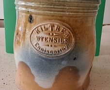 Kiltrea Pottery Utensil Container