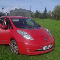 2017 nissan leaf leather interior