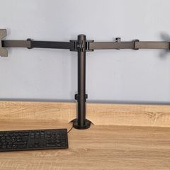 Double monitor stand