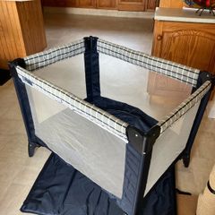 travel cot