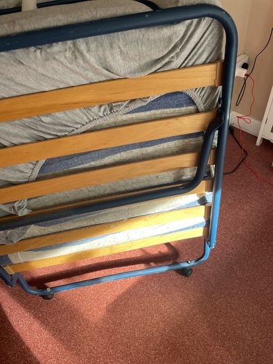 Fold up indoor camp bed