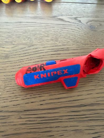 Knipex ErgoStrip