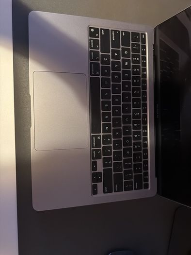 Apple MacBook Air M1 2020 8GB RAM / 256GB SSD [Excellent/Great] Condition