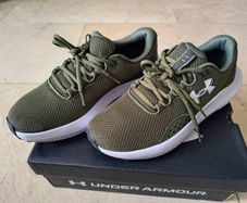 Running shoes Under Armour Charged Surge 4.