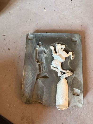 Casting chess sets