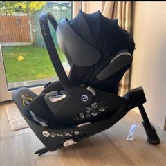 CYBEX Cloud Z i-Size Car Seat & Rotating Base Z Bundle