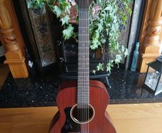 Harley Benton Semi Acoustic GS-Travel-E LH and padded bag
