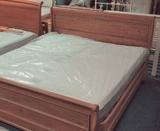 New 6ft superking Willis & Gambier bedframe
