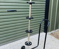 Alloy wheel stand/storage
