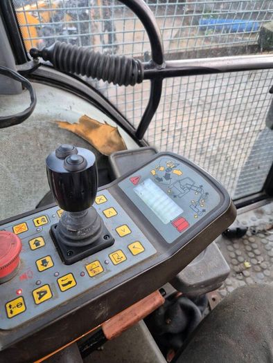 Mcconnel PA60 Hedgecutter