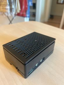 Raspberry pi 5 V five + pi hat for SSD + case