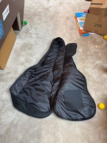 Acoustic guitar case