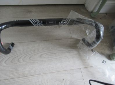 Pro Vibe carbon bars 42cm C to C