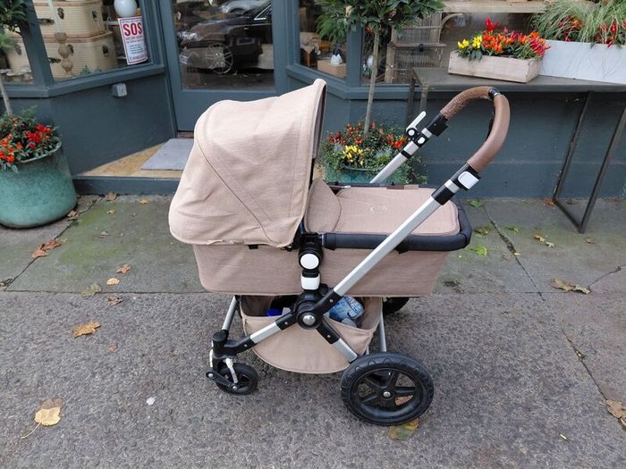 Bugaboo Cameleon 3 and car seat plus base