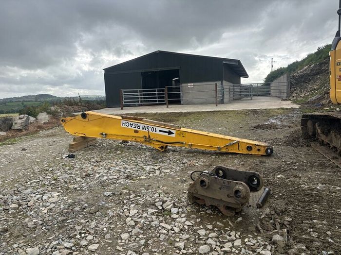 New holland kobelco 235