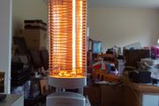 DELTA Essentials Halogen Heater, Model AS982785, Twin 2 Bar Heater, Can rotate horizantal also, 1 element missing but still plenty hot