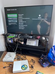 Xbox One S 1TB Console Bundle 2 Controllers 6 Games