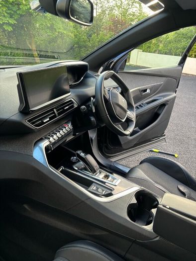 Peugeot 5008 2023