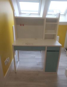 desk