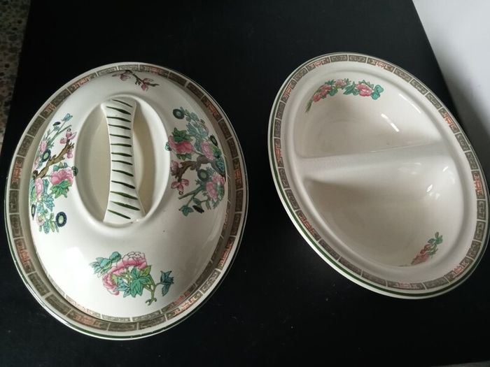 Rare  Dunn Bennett & Co Burslem England "Indian Tree" Serving Bowls