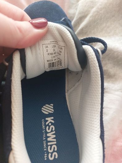 boys kswiss runners size 2