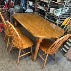 Kitchen table & 3 chairs