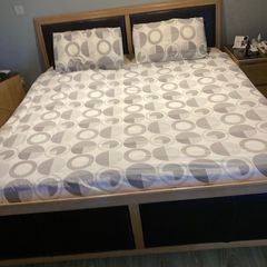 Premium Solid Oak and Leather 6ft Super King Bed - Complete Bundle