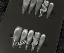 press on nails