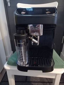Delonghi Magnifica Plus Automatic Coffee Maker - Black