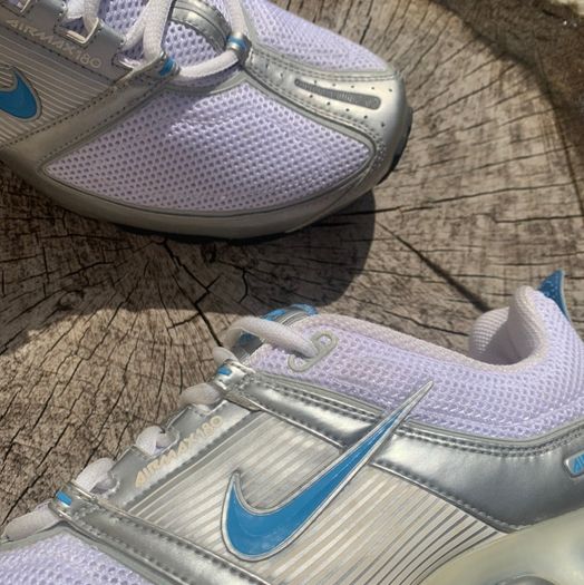 New 1 of 1 Vintage Nike's