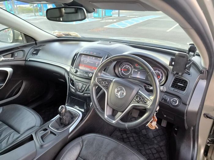 Vauxhall Insignia 2.0 cdti in excellent condition