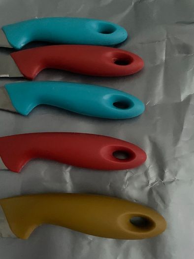 knives