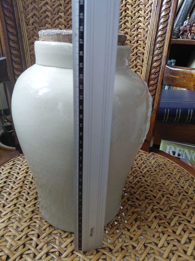 antique Royal Doulton glazed pot with cork lid
