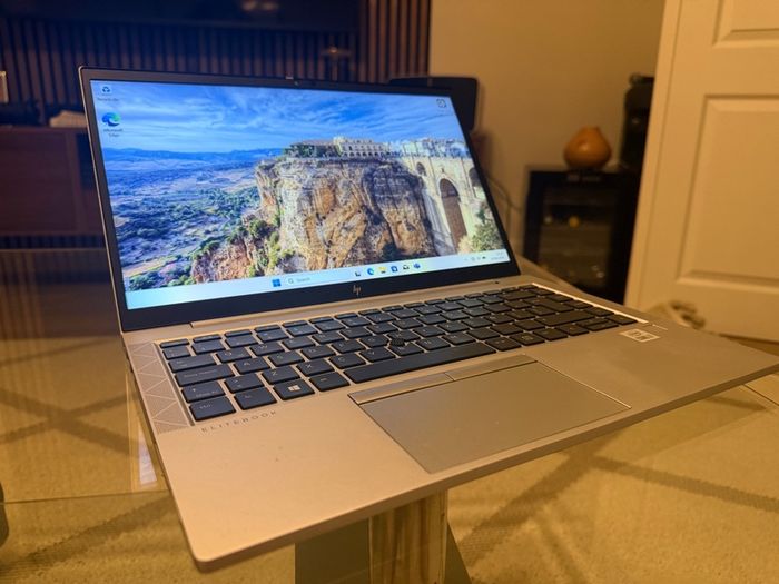 Hp Elitebook 840 G7, I7, 16gb Ram, 250gb Ssd, UHD