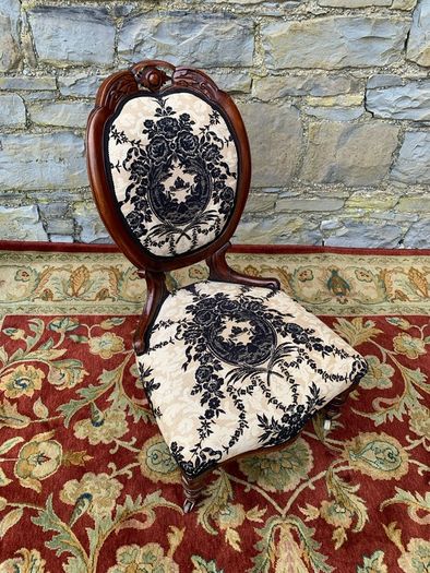 Antique Victorian Walnut bedroom Chair.