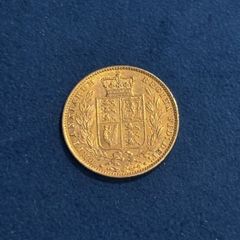 1862 Gold Sovereign Coin Queen Victoria Young Head