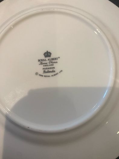 Royal Albert Belinda 18 piece tea set