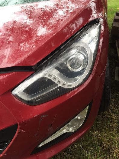 2013 Hyundai i40 breaking iCar