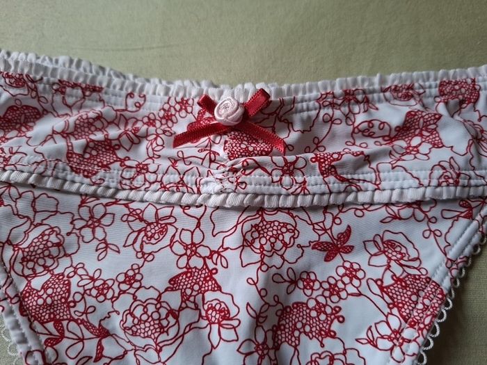 BeeDees thong