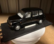 London Taxi Black cab diecast 1:18