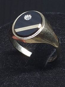 Vintage 9ct Gold Onyx & Diamond Signet Ring Size 59