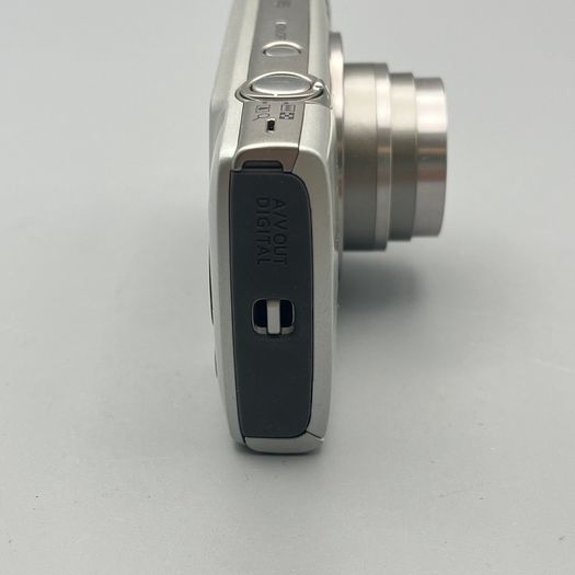 Canon IXUS 185 20MP Digital Camera Silver - Boxed - Full Kit