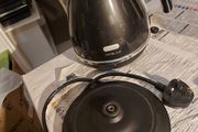 DeLonghi micalite Electric Kettle, Model KBOM3001.BK, in excellent condition and working perfect