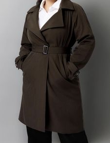 Orolay Women's Casual Notched Lapel Trench Coat Mid-Length Slim Fit Overcoat with Belt