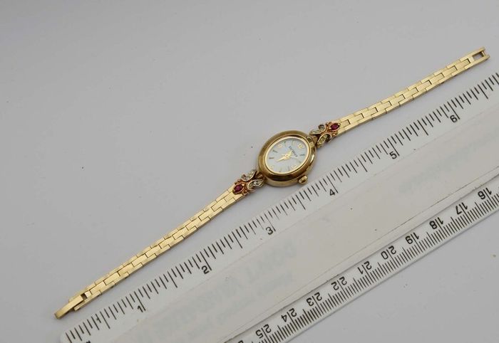 Ladies Elgin II gold Quartz watch